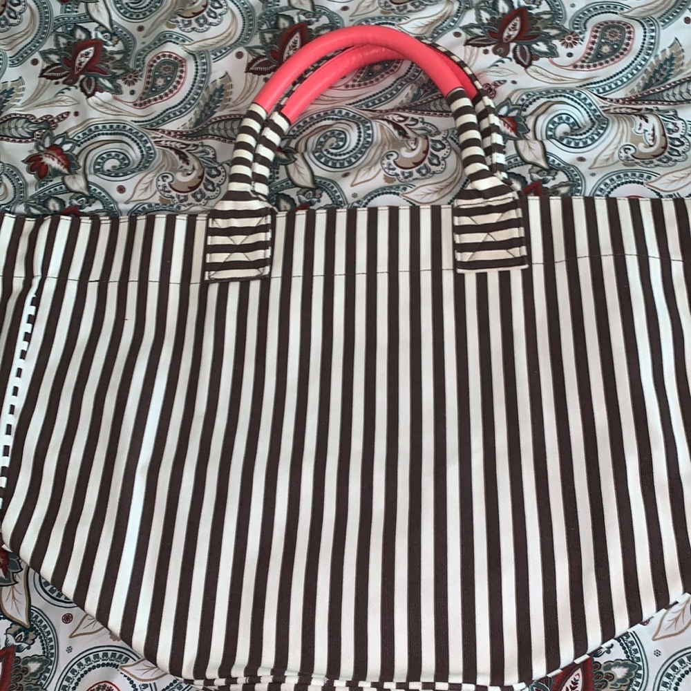 Henri Bendel Beach Tote - Picture 10 of 13